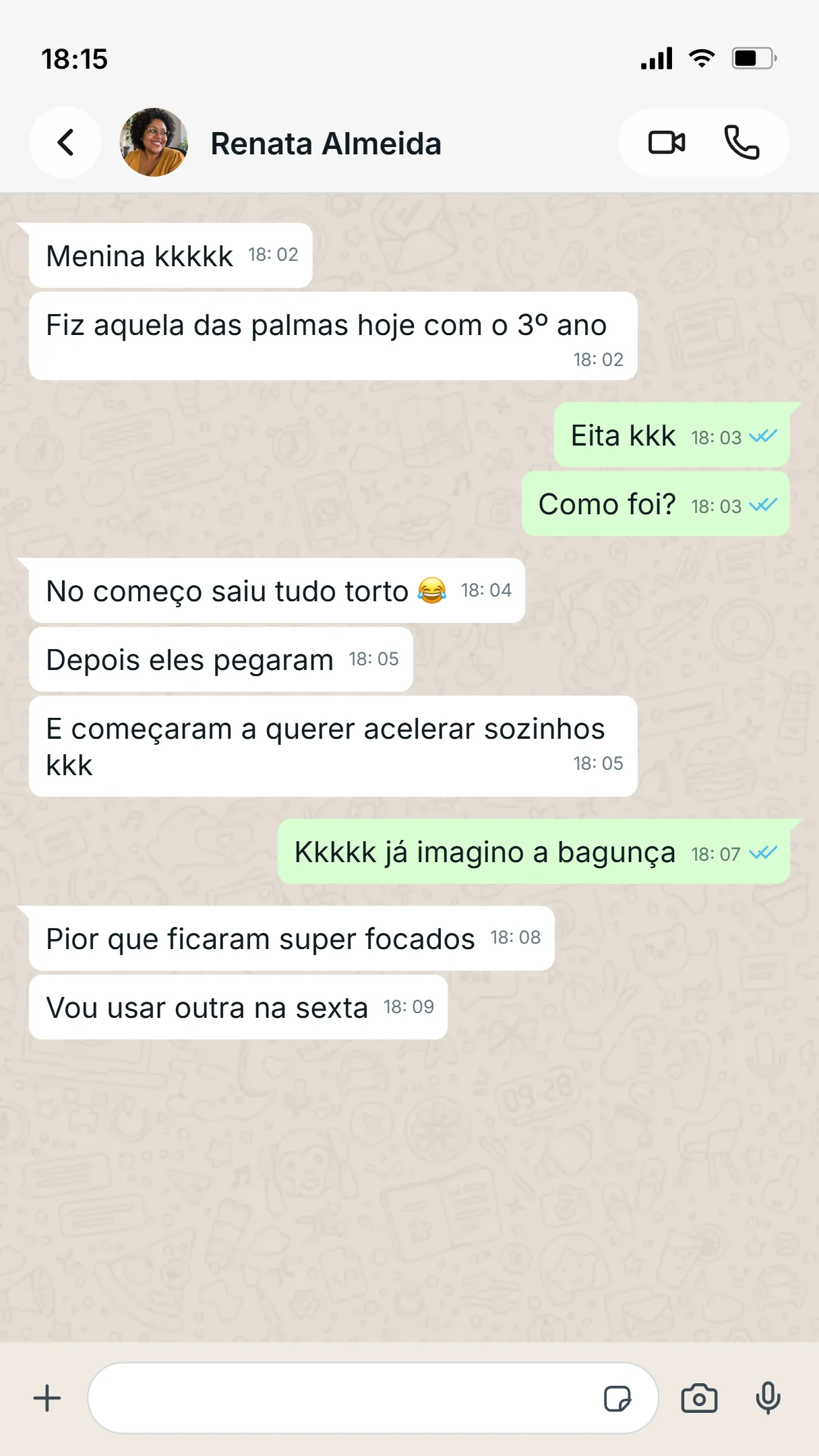 Conversa de depoimento de Renata Almeida sobre uma atividade de palmas aplicada com a turma